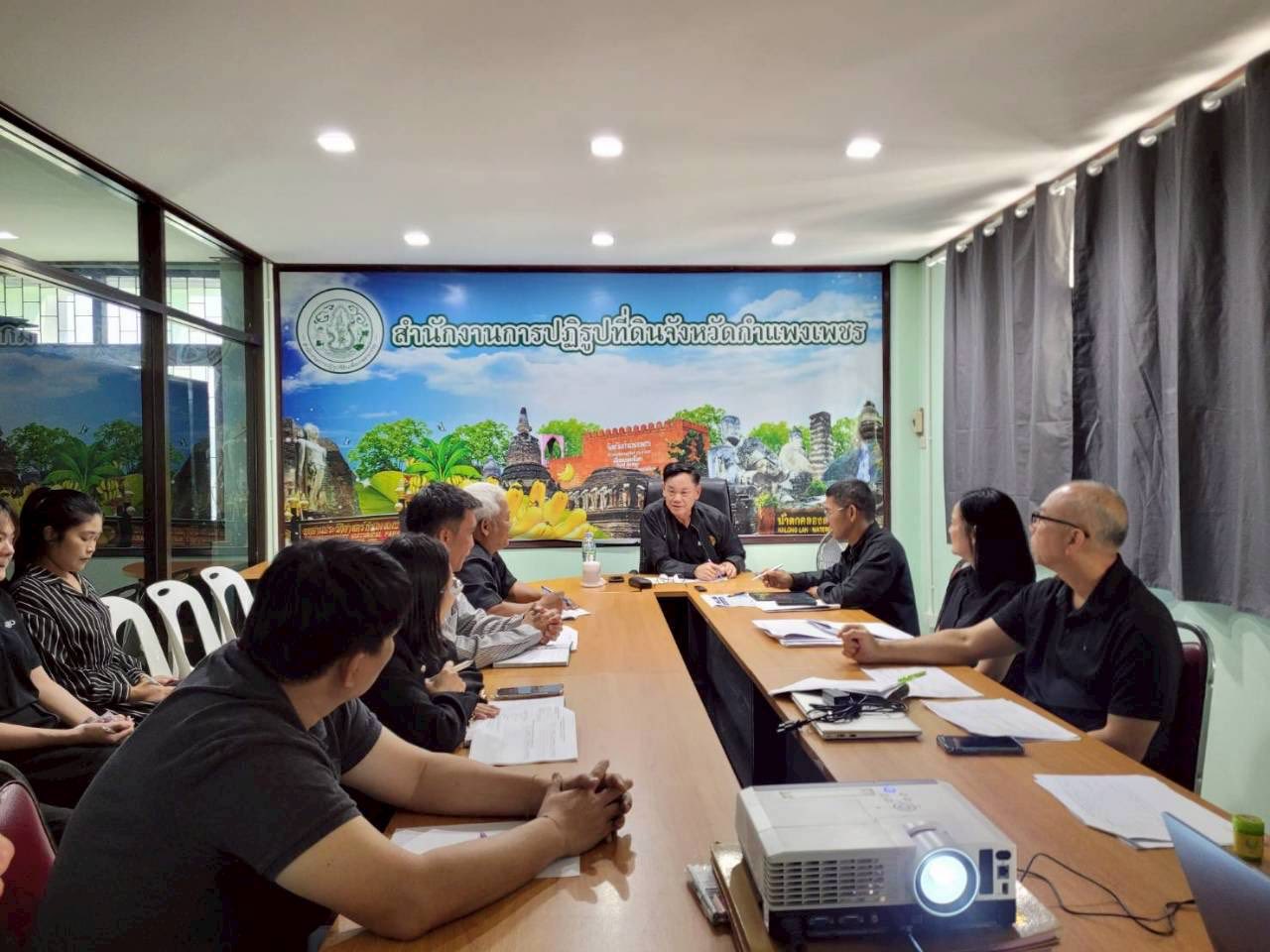 title - ผู้ตรวจราชการกรม ประชุมติดตามผลการดำเนินงานตามแผนการตรวจราชการของ ส.ป.ก. ประจำปีงบประมาณ พ.ศ. 2569 รอบที่ 1 จังหวัดกำแพงเพชร